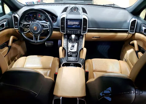 2017 Porsche Cayenne S z USA, uszkodzony, nr VIN WP1AB2A25HLA52775